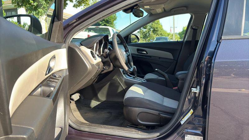 2014 Chevrolet Cruze LS Auto