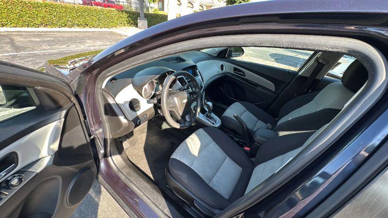 2014 Chevrolet Cruze LS Auto