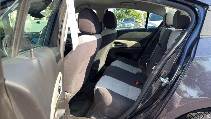 2014 Chevrolet Cruze LS Auto