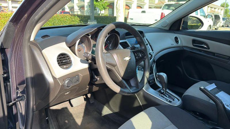 2014 Chevrolet Cruze LS Auto