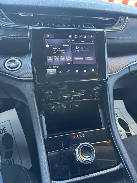 2023 Jeep Grand Cherokee L Laredo X 4x2
