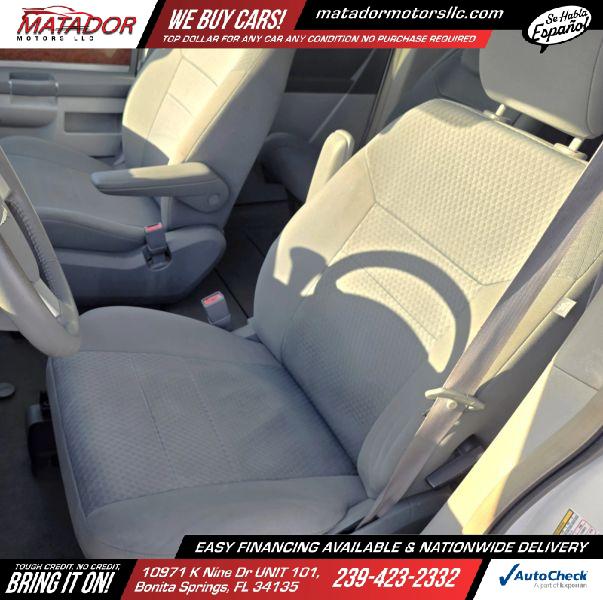 2009 Chrysler Town & Country Touring
