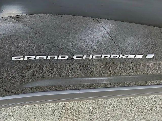 2026 Jeep Grand Cherokee L Laredo 4x4