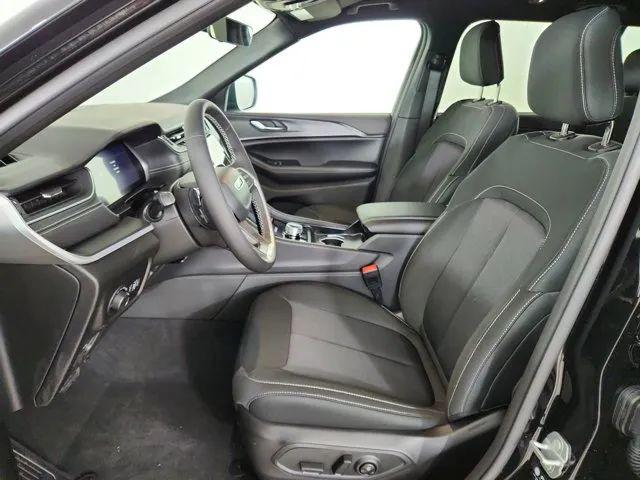 2026 Jeep Grand Cherokee L Laredo 4x4