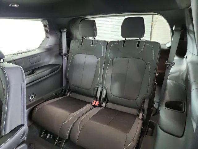 2026 Jeep Grand Cherokee L Laredo 4x4