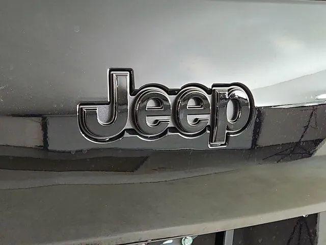 2026 Jeep Grand Cherokee L Altitude 4x4