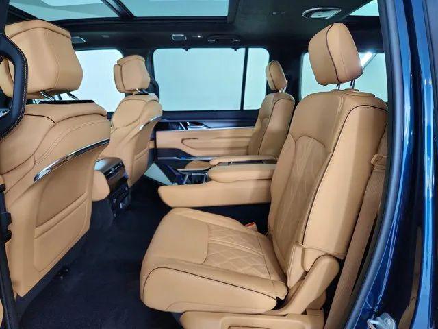 2026 Jeep Grand Wagoneer Summit Reserve 4x4