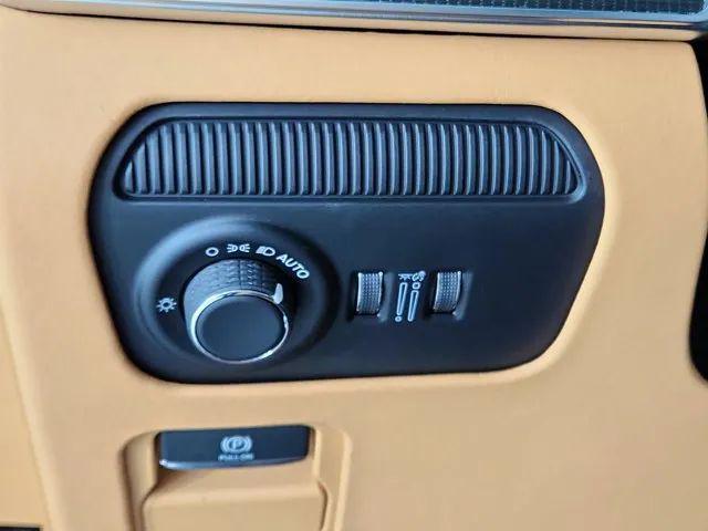 2026 Jeep Grand Wagoneer Summit Reserve 4x4
