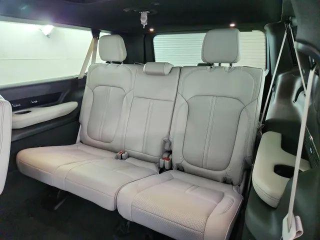 2026 Jeep Grand Wagoneer L Summit Obsidian 4x4