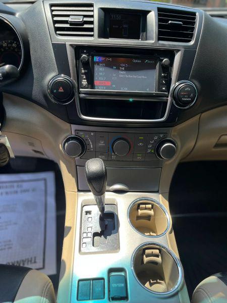 2013 Toyota Highlander Base Plus V6