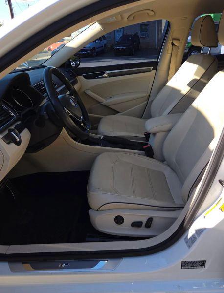2017 Volkswagen Passat 1.8T R-Line