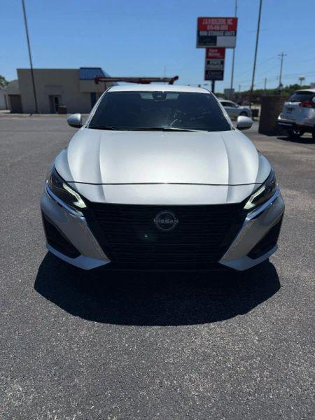 2023 Nissan Altima SV FWD