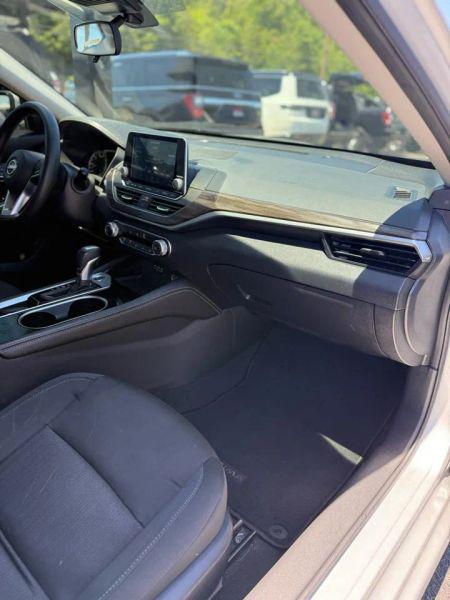 2023 Nissan Altima SV FWD