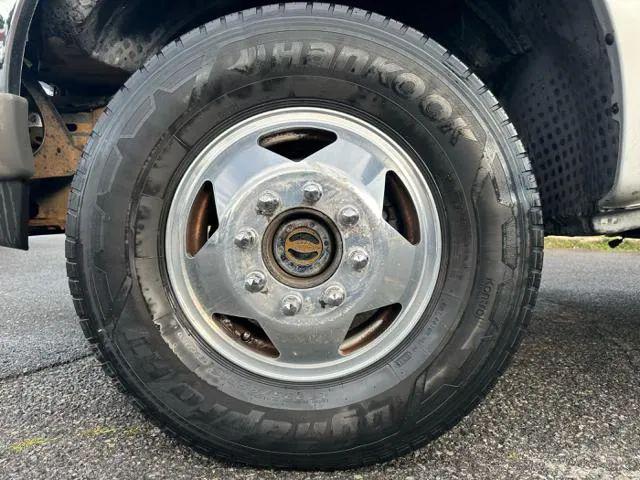 2004 Ford F-350 XL