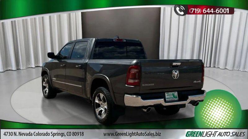2019 Ram 1500 Laramie Crew Cab 4x4 5'7" Box