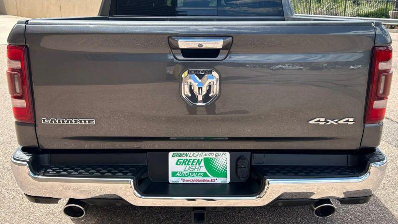 2019 Ram 1500 Laramie Crew Cab 4x4 5'7" Box