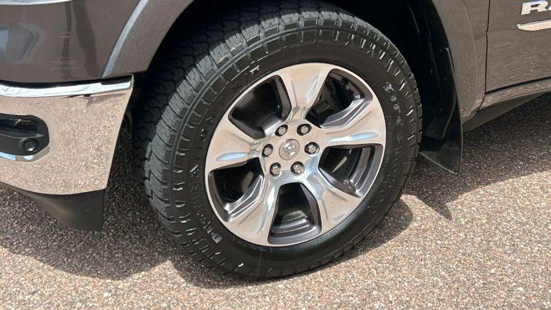 2019 Ram 1500 Laramie Crew Cab 4x4 5'7" Box