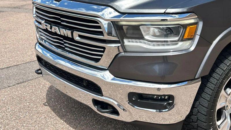 2019 Ram 1500 Laramie Crew Cab 4x4 5'7" Box