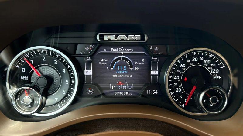 2019 Ram 1500 Laramie Crew Cab 4x4 5'7" Box