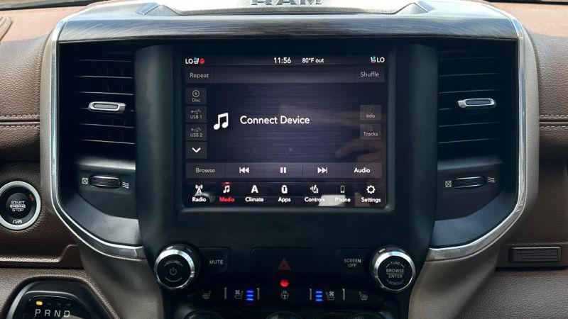 2019 Ram 1500 Laramie Crew Cab 4x4 5'7" Box