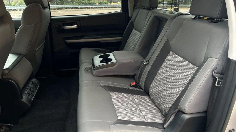 2018 Toyota Tundra SR5 5.7L V8
