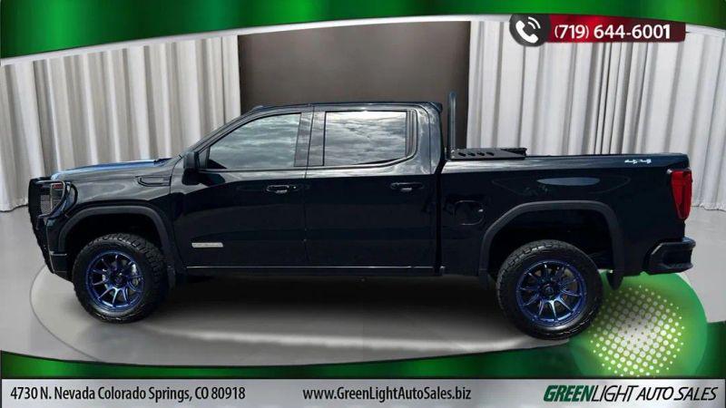 2022 GMC Sierra 1500 4WD Crew Cab Short Box Elevation
