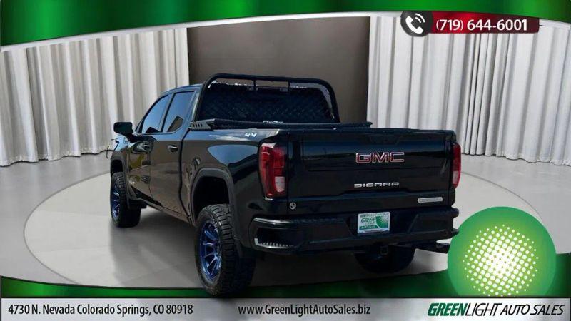 2022 GMC Sierra 1500 4WD Crew Cab Short Box Elevation