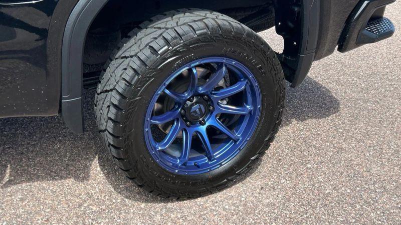 2022 GMC Sierra 1500 4WD Crew Cab Short Box Elevation