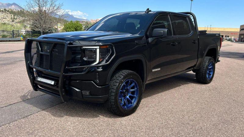 2022 GMC Sierra 1500 4WD Crew Cab Short Box Elevation