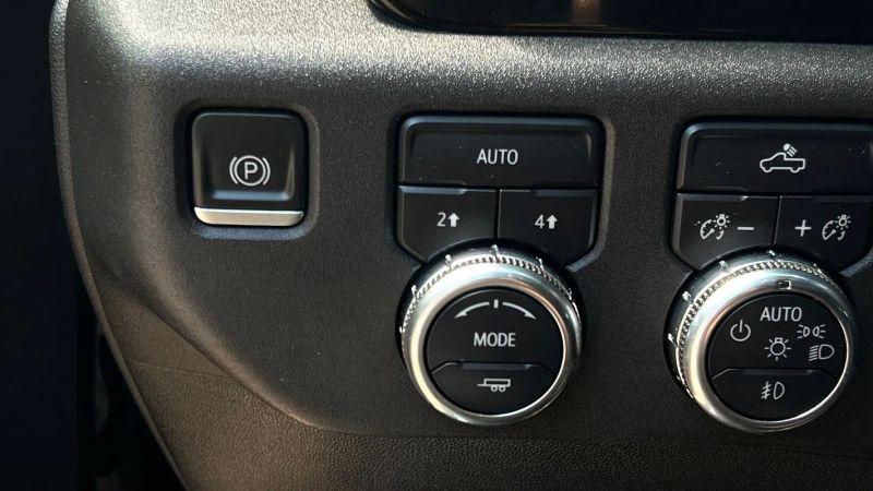 2022 GMC Sierra 1500 4WD Crew Cab Short Box Elevation