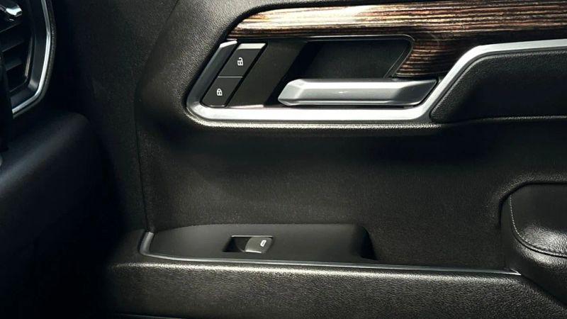 2022 GMC Sierra 1500 4WD Crew Cab Short Box Elevation
