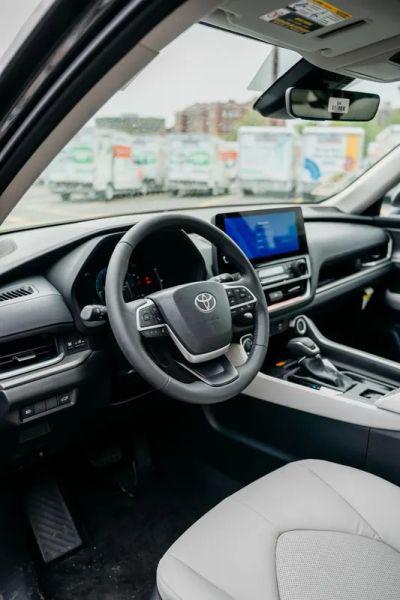 2025 Toyota Grand Highlander XLE