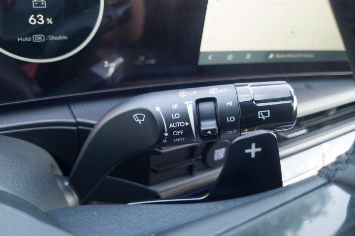 New 2026 Gray HYUNDAI Calligraphy FWD image 33