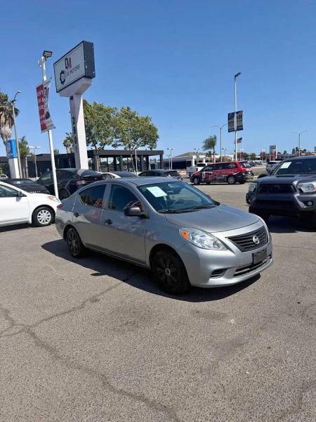 2013 Nissan Versa 1.6 S