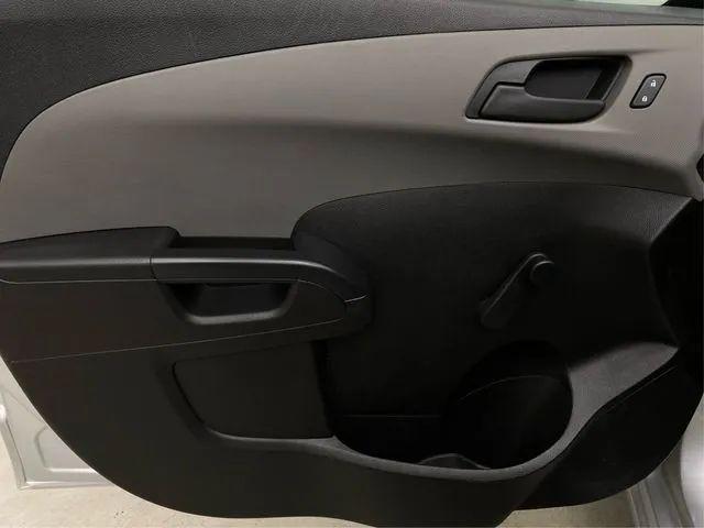 2015 Chevrolet Sonic LS Manual