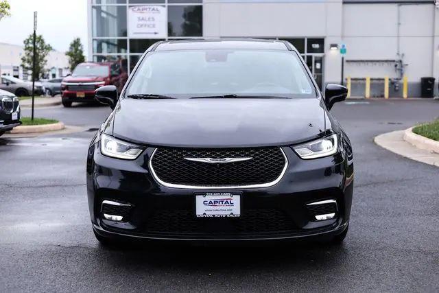 2022 Chrysler Pacifica Hybrid Touring L
