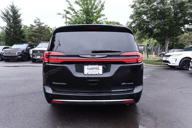 2022 Chrysler Pacifica Hybrid Touring L