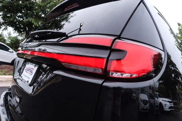 2022 Chrysler Pacifica Hybrid Touring L