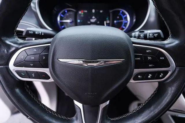 2022 Chrysler Pacifica Hybrid Touring L