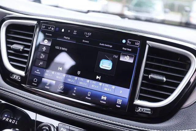 2022 Chrysler Pacifica Hybrid Touring L