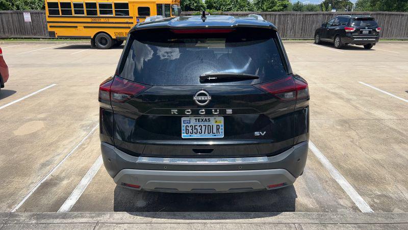 2022 Nissan Rogue SV FWD