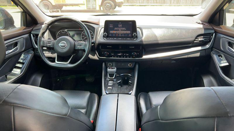 2022 Nissan Rogue SV FWD
