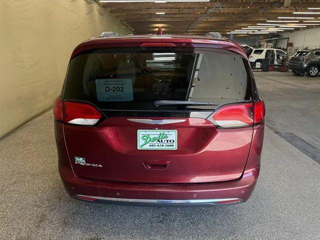 2018 Chrysler Pacifica Touring L