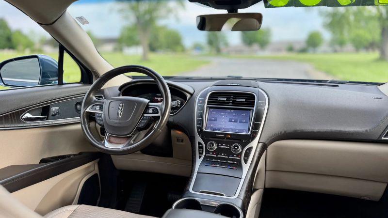 2019 Lincoln Nautilus Reserve