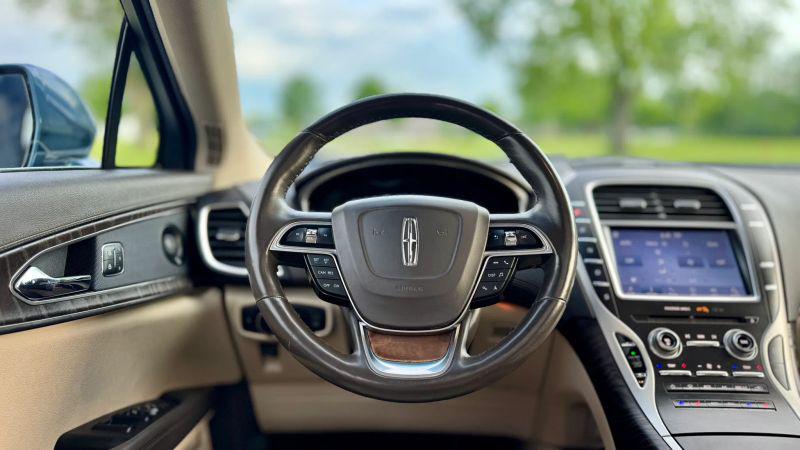 2019 Lincoln Nautilus Reserve