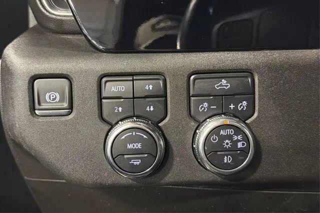 2025 GMC Sierra 2500HD 4WD Crew Cab Standard Bed SLE