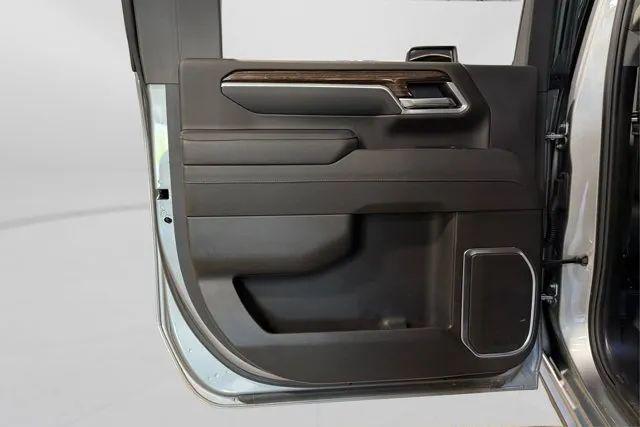 2025 GMC Sierra 2500HD 4WD Crew Cab Standard Bed SLE