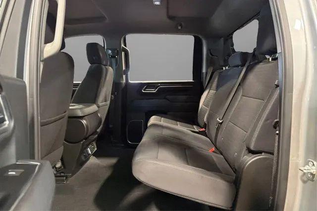 2025 GMC Sierra 2500HD 4WD Crew Cab Standard Bed SLE