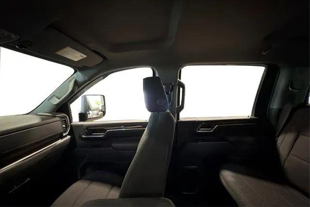 2025 GMC Sierra 2500HD 4WD Crew Cab Standard Bed SLE