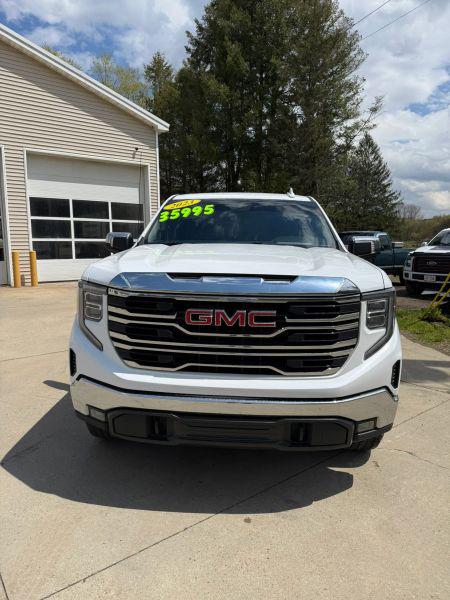2023 GMC Sierra 1500 4WD Crew Cab Short Box SLT